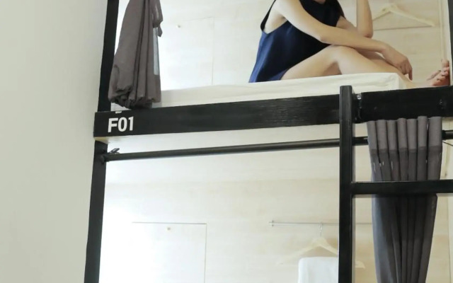 Lamurr Sukhumvit 41 - Hostel