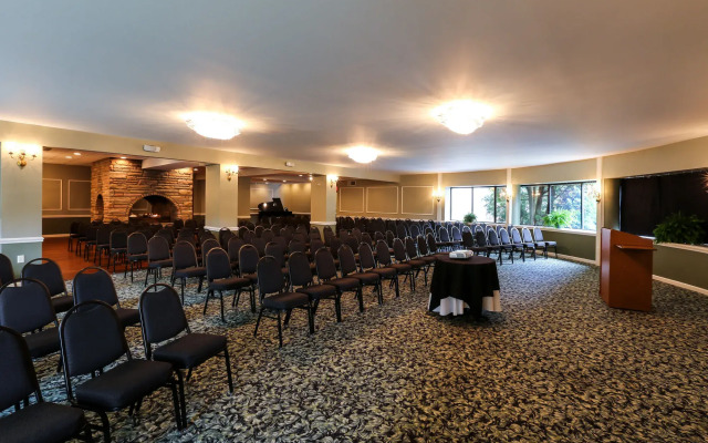 Meadowbrook Inn