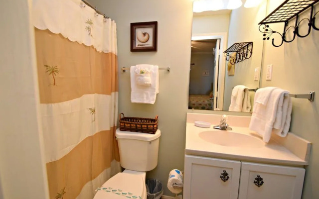 Tradewinds 1203 by RedAwning