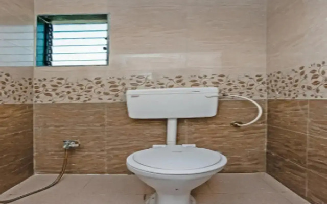 OYO 24435 Shubham Lodging And Boarding