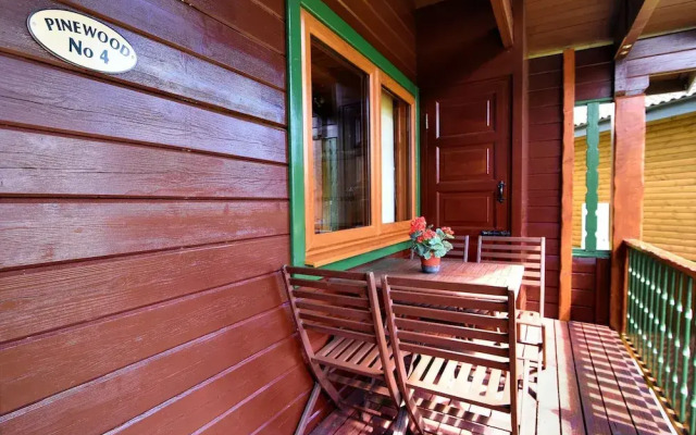 4 Pinewood Retreat