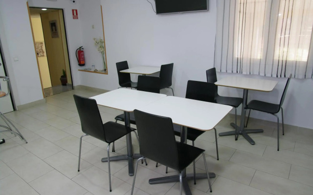 Hotel Barajas Plaza Madrid