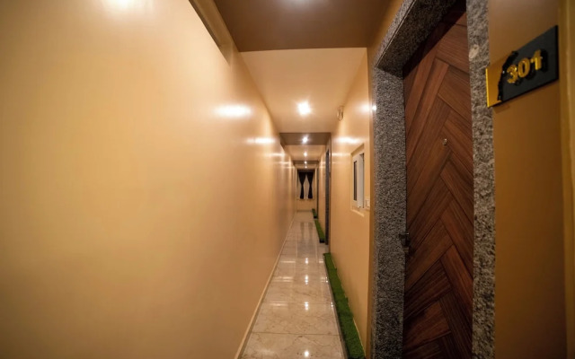 Murali Krishna Apart Hotel