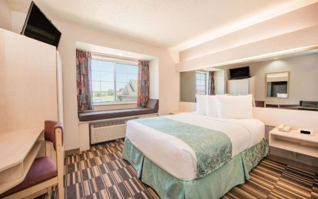 Microtel Inn & Suites Claremore