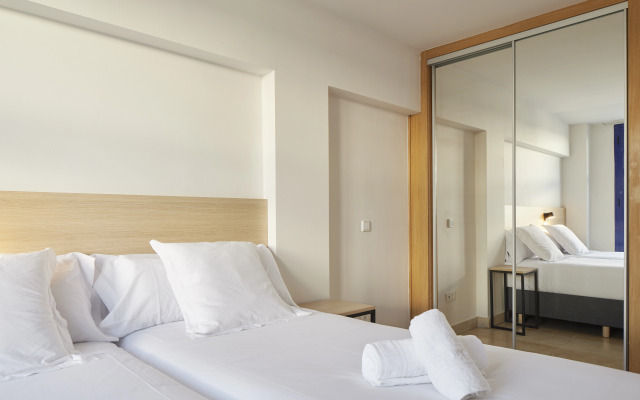 Iraipe Logroño Hotel