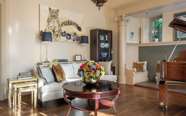 Stonehurst Place Bed & Breakfast