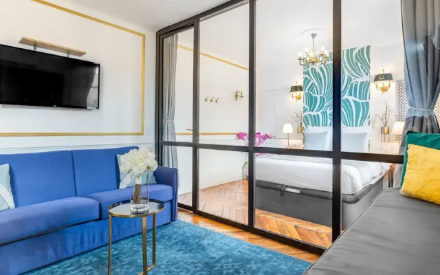 Merveil Luxury Suites - Royale - Saint Honore view