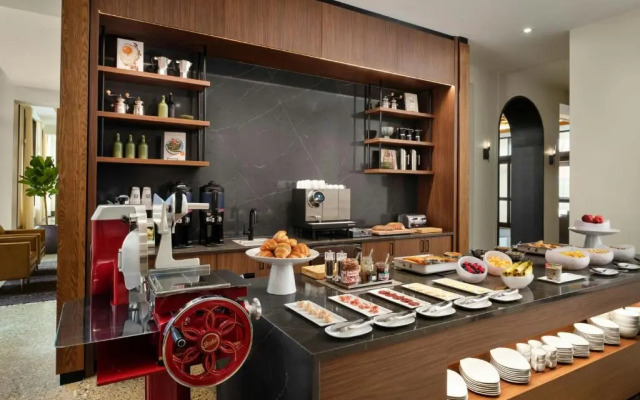 AC Hotel by Marriott Detroit at the Bonstelle