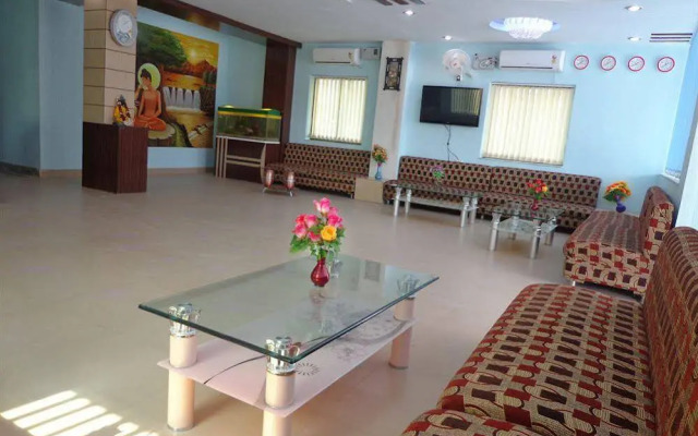 Hotel Om International