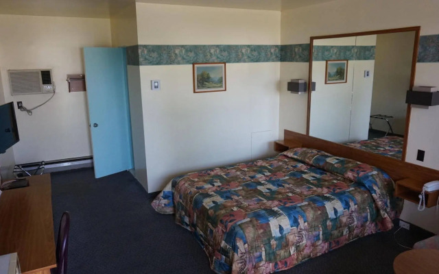 Motel R-100