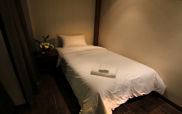 Inn residence serviced suites