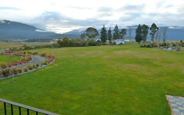 Te Anau Lodge