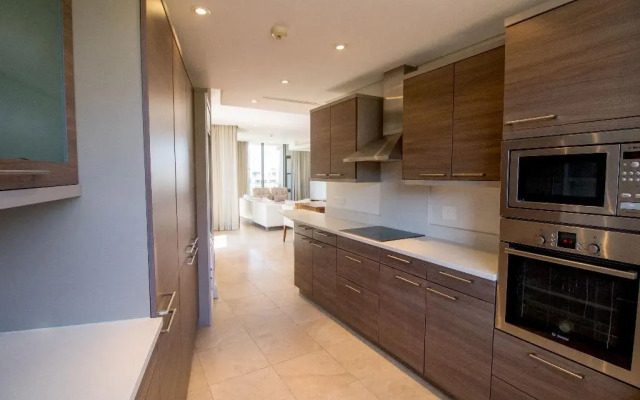 Апарт-отель Waterfront Village