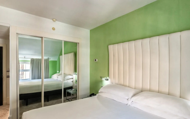Mariposa Hotel Malaga
