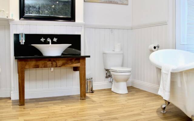 Haselbury Mill Hotel and Restaurant