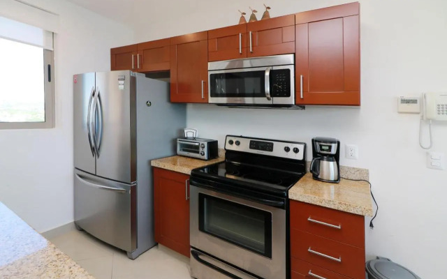 Gavias Grand Mazatlan Apt. 1415