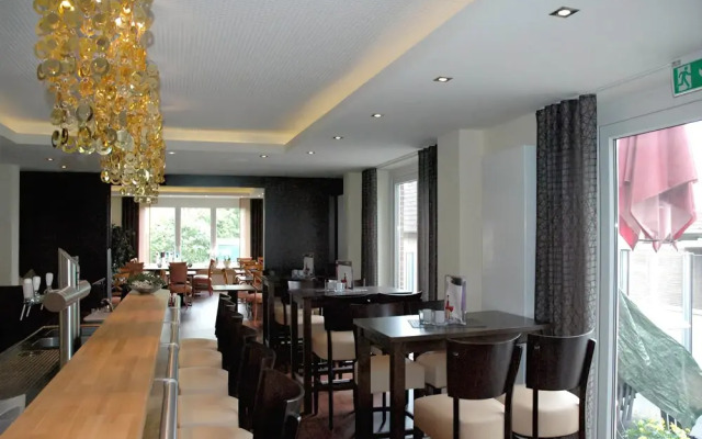 Hotel Oelen & Holgers Brasserie und Lounge