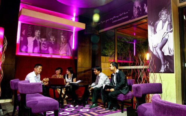 Grand Suka Hotel