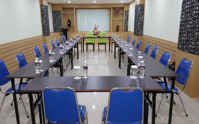OYO 666 D' Grande Hotel Batam