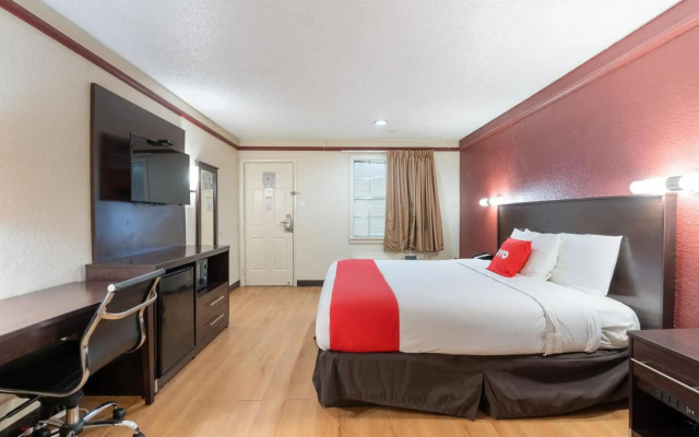 OYO Hotel Tulsa N Sheridan Rd & Airport