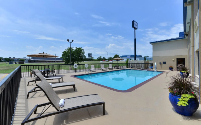 Baymont by Wyndham Ardmore I-35