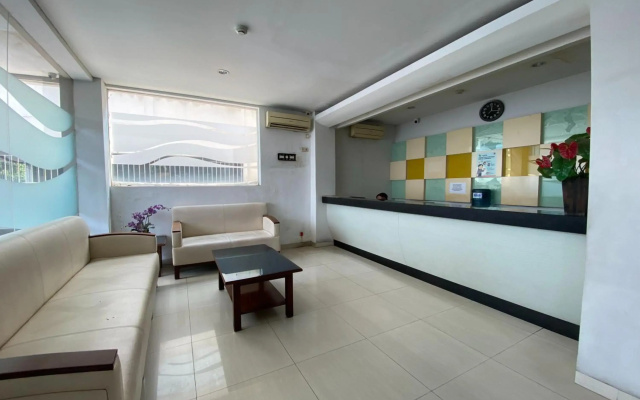 Townhouse Oak Hotel Niaga Surabaya