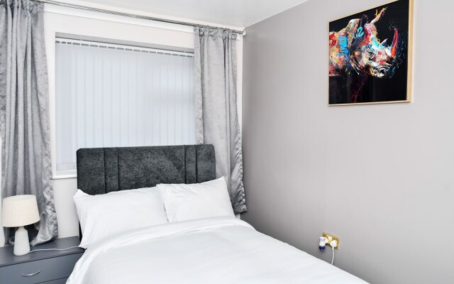 stylish 6 bed home