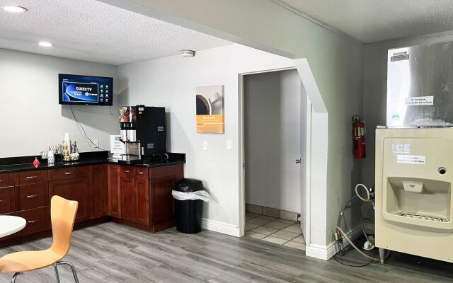 Studio 6 Suites Dayton, Oh - Englewood