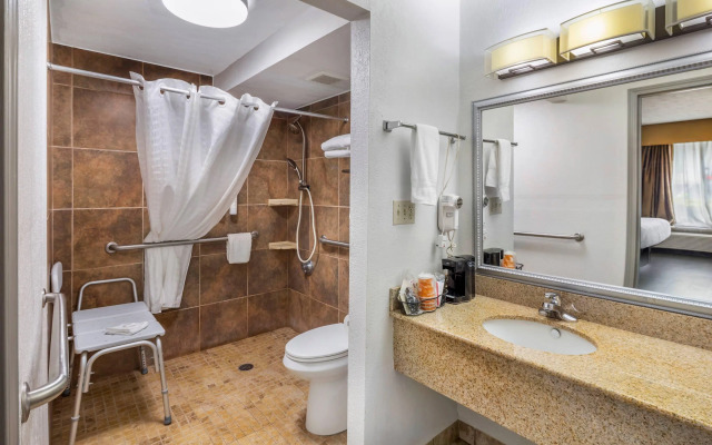 Clarion Pointe Morrow - Atlanta South