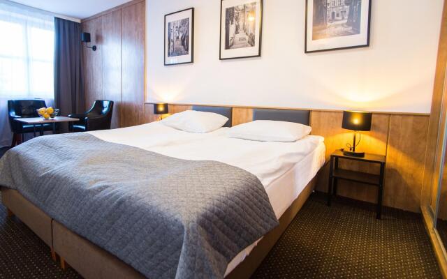 Warsaw - Apartments Apartamenty Sadyba