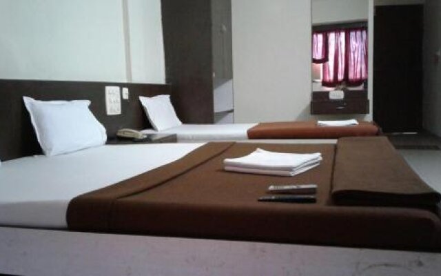 Hotel Rahil International