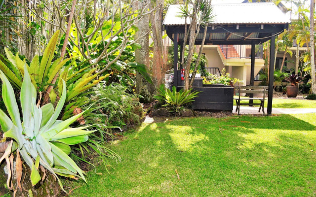 Outrigger Bay Apartments