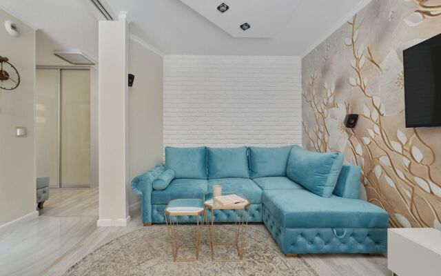Floral Apartment Nyska by Renters
