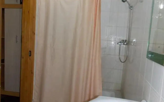 Visa Karena Hotels