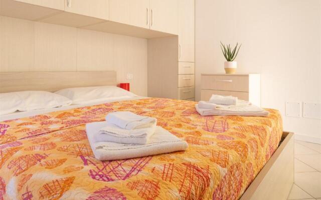 IseoLakeRental - Blondie House