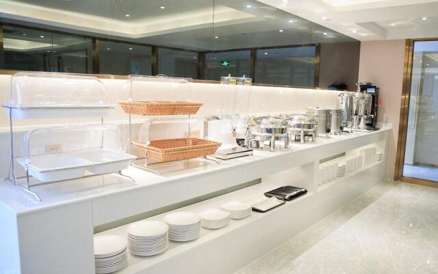 Lavande Hotel Shenzhen Shajing Houting Metro Station