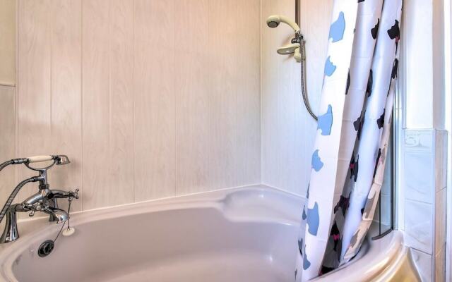 Cozy and Rustic 3bed/2bath Stockbridge Apartment With Free Parking