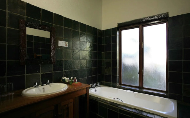 Kedar Heritage Lodge, Conference Centre & Spa