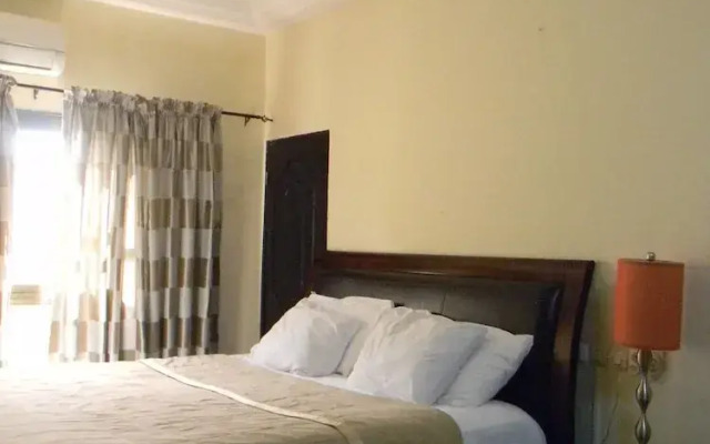 The Corporate Villa - Nyekonakpoe-Lome