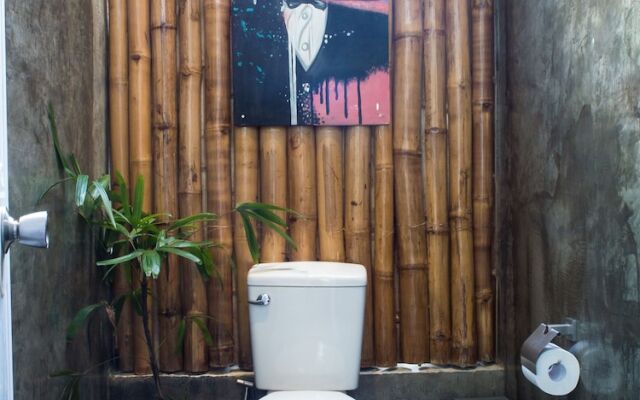 Wild Monkeys Hostel