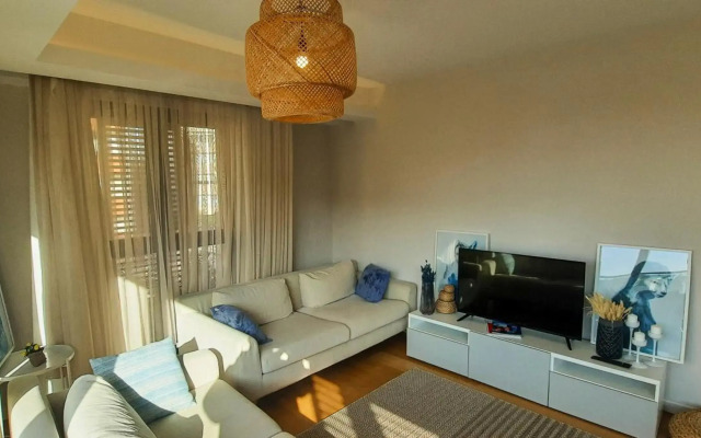 Ultra Lux Residence Flat-Great Location