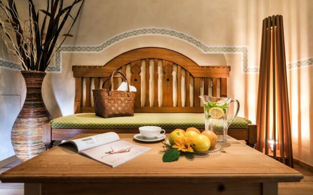 Mirabell Alpine Garden Resort