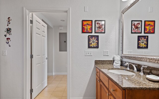 Rvh_332r Poolside 3 Bedroom Apts