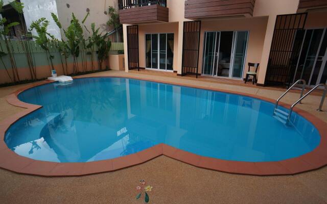Manee House (SHA Extra Plus)