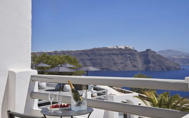 Mr and Mrs White Oia – Santorini