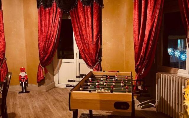 L'Industrie de Marie - Comme un Livre Ouvert