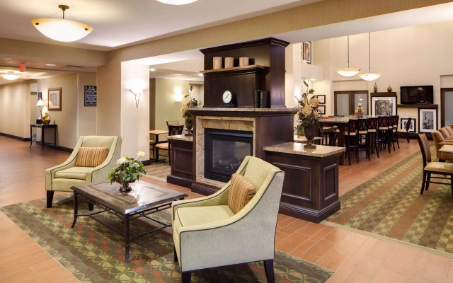 Hampton Inn & Suites Chicago/St. Charles