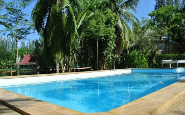 Cha-am Fishing Inn and Resort