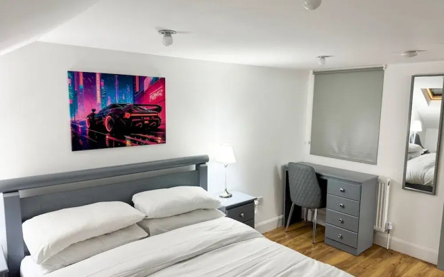 Modern North London Retreat - 7 Bedrooms