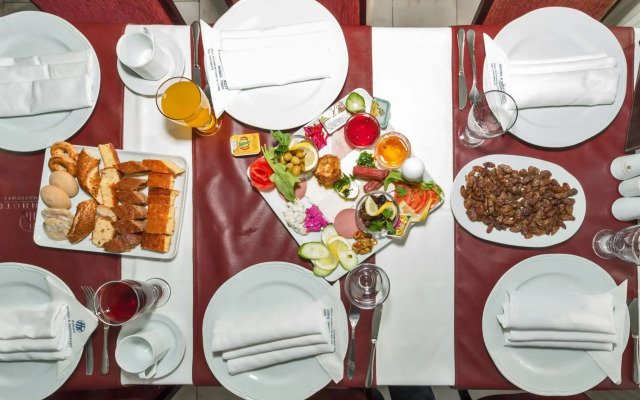 Kuran Hotel International